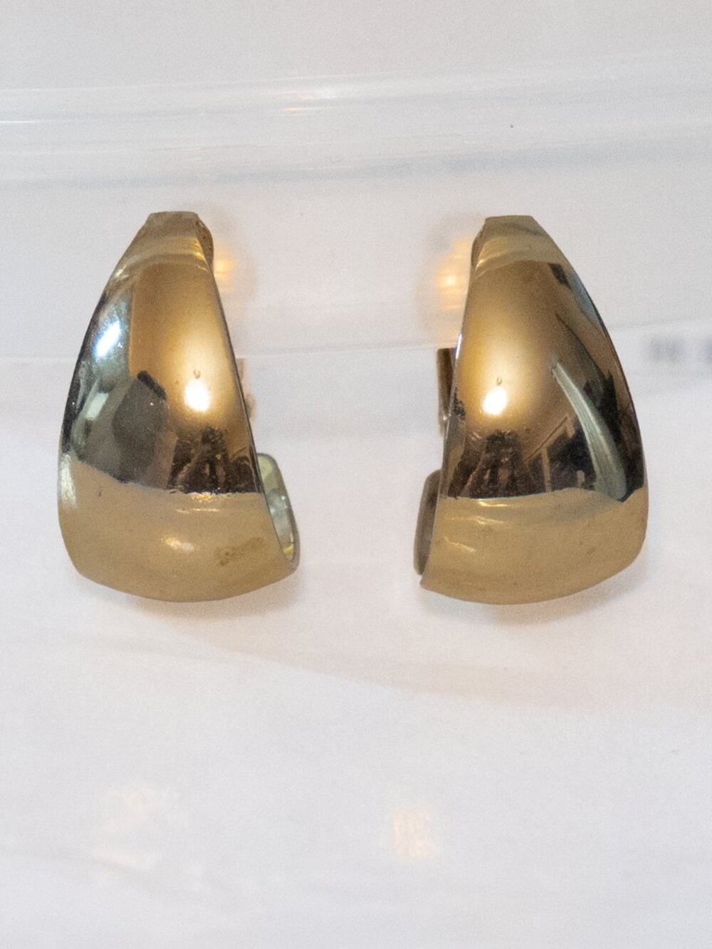 Classic Gold Huggie Earrings Gold Tone Large Wide Taper Clip On Ear Rings